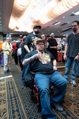 13 Nisan 2024 'te Livonia, Michigan' daki Burton Malikânesi 'nde Astronomi 7 Kongresi