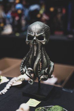 13 Nisan 2024 'te Livonia, Michigan' daki Burton Malikânesi 'nde Astronomi 7 Kongresi