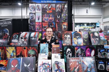 18 Mayıs 2024 'te Novi, Michigan' daki Suburban Collection Showplace 'de Motor City Comic Con