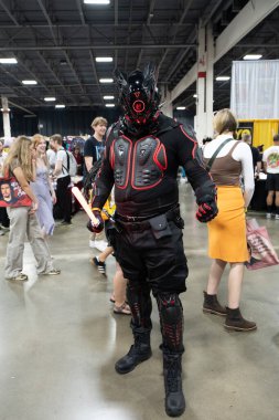 18 Mayıs 2024 'te Novi, Michigan' daki Suburban Collection Showplace 'de Motor City Comic Con