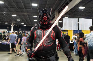 18 Mayıs 2024 'te Novi, Michigan' daki Suburban Collection Showplace 'de Motor City Comic Con