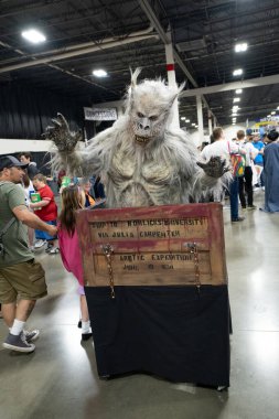 18 Mayıs 2024 'te Novi, Michigan' daki Suburban Collection Showplace 'de Motor City Comic Con