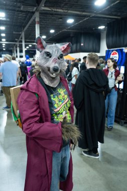 18 Mayıs 2024 'te Novi, Michigan' daki Suburban Collection Showplace 'de Motor City Comic Con