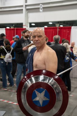 9 Kasım 2024 'te Novi, Michigan' da Suburban Collection Showplace 'de Motor City Comic Con