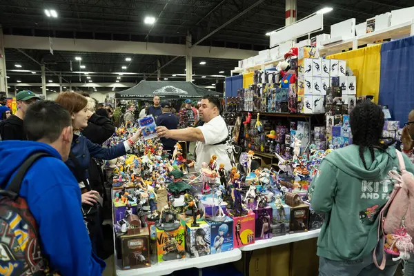 9 Kasım 2024 'te Novi, Michigan' da Suburban Collection Showplace 'de Motor City Comic Con