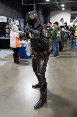 Motor City Comic Con sunuculuğunu Novi, Michigan 'daki Suburban Collection Showplace üstlendi.