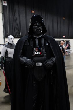Motor City Comic Con sunuculuğunu Novi, Michigan 'daki Suburban Collection Showplace üstlendi.
