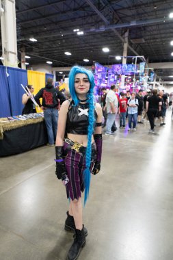 Motor City Comic Con sunuculuğunu Novi, Michigan 'daki Suburban Collection Showplace üstlendi.