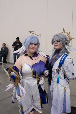 Motor City Comic Con sunuculuğunu Novi, Michigan 'daki Suburban Collection Showplace üstlendi.