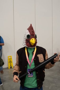 Motor City Comic Con sunuculuğunu Novi, Michigan 'daki Suburban Collection Showplace üstlendi.