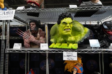 Motor City Comic Con sunuculuğunu Novi, Michigan 'daki Suburban Collection Showplace üstlendi.