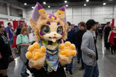 Motor City Comic Con sunuculuğunu Novi, Michigan 'daki Suburban Collection Showplace üstlendi.