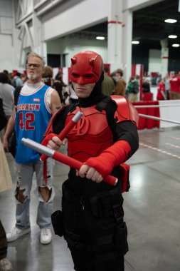 Motor City Comic Con sunuculuğunu Novi, Michigan 'daki Suburban Collection Showplace üstlendi.