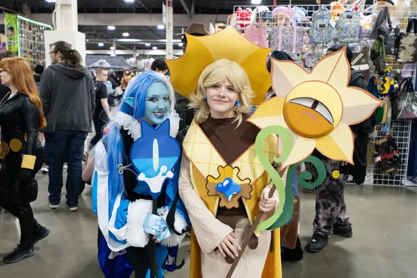 Motor City Comic Con sunuculuğunu Novi, Michigan 'daki Suburban Collection Showplace üstlendi.