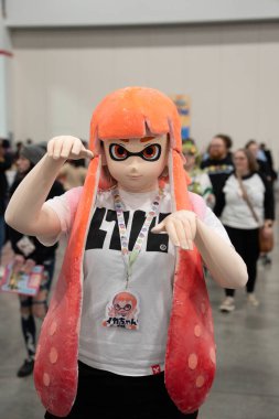 Motor City Comic Con sunuculuğunu Novi, Michigan 'daki Suburban Collection Showplace üstlendi.