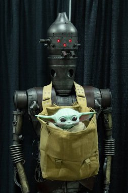 Motor City Comic Con sunuculuğunu Novi, Michigan 'daki Suburban Collection Showplace üstlendi.