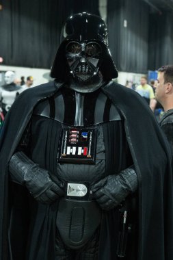 Motor City Comic Con sunuculuğunu Novi, Michigan 'daki Suburban Collection Showplace üstlendi.