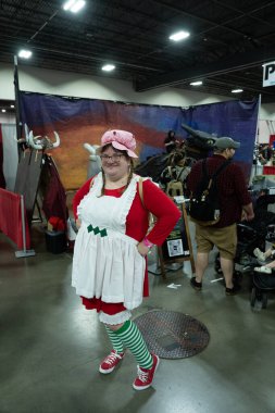 Motor City Comic Con sunuculuğunu Novi, Michigan 'daki Suburban Collection Showplace üstlendi.