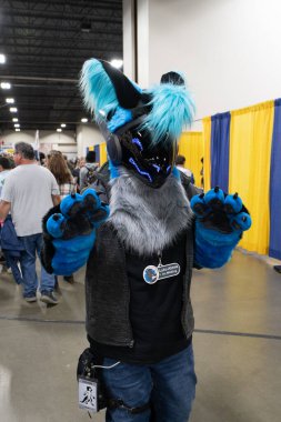 Motor City Comic Con sunuculuğunu Novi, Michigan 'daki Suburban Collection Showplace üstlendi.