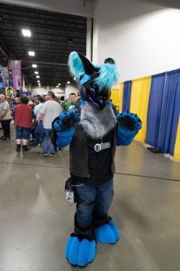 Motor City Comic Con sunuculuğunu Novi, Michigan 'daki Suburban Collection Showplace üstlendi.