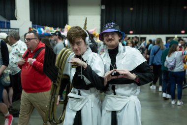 Motor City Comic Con sunuculuğunu Novi, Michigan 'daki Suburban Collection Showplace üstlendi.