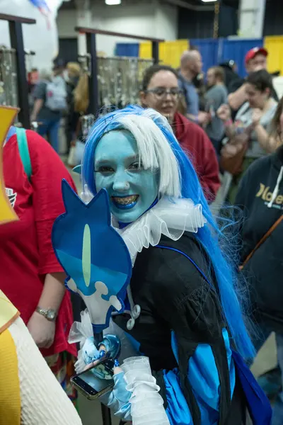 Motor City Comic Con sunuculuğunu Novi, Michigan 'daki Suburban Collection Showplace üstlendi.