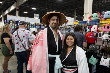 Motor City Comic Con sunuculuğunu Novi, Michigan 'daki Suburban Collection Showplace üstlendi.