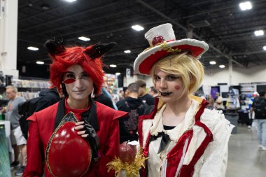 Motor City Comic Con sunuculuğunu Novi, Michigan 'daki Suburban Collection Showplace üstlendi.