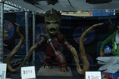 Motor City Comic Con sunuculuğunu Novi, Michigan 'daki Suburban Collection Showplace üstlendi.