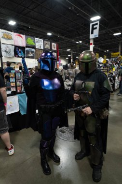 Motor City Comic Con sunuculuğunu Novi, Michigan 'daki Suburban Collection Showplace üstlendi.