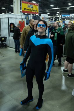 Motor City Comic Con sunuculuğunu Novi, Michigan 'daki Suburban Collection Showplace üstlendi.