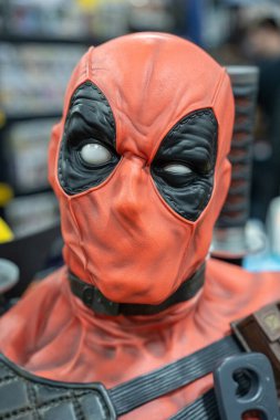 Motor City Comic Con sunuculuğunu Novi, Michigan 'daki Suburban Collection Showplace üstlendi.