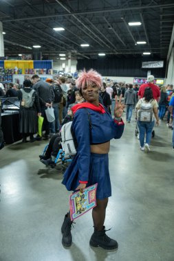 Motor City Comic Con sunuculuğunu Novi, Michigan 'daki Suburban Collection Showplace üstlendi.