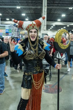 Motor City Comic Con sunuculuğunu Novi, Michigan 'daki Suburban Collection Showplace üstlendi.