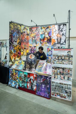 Motor City Comic Con sunuculuğunu Novi, Michigan 'daki Suburban Collection Showplace üstlendi.