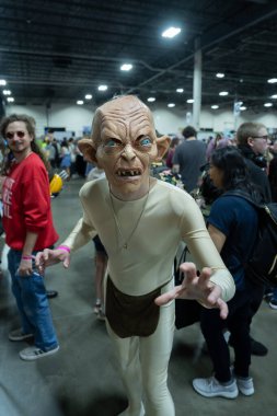 Motor City Comic Con sunuculuğunu Novi, Michigan 'daki Suburban Collection Showplace üstlendi.