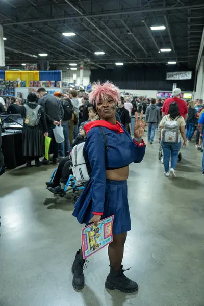 Motor City Comic Con sunuculuğunu Novi, Michigan 'daki Suburban Collection Showplace üstlendi.