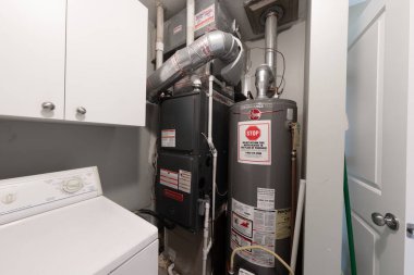 Ev, bodruma yeni bir konut ocağı ve sıcak su tankıyla yenilendi.