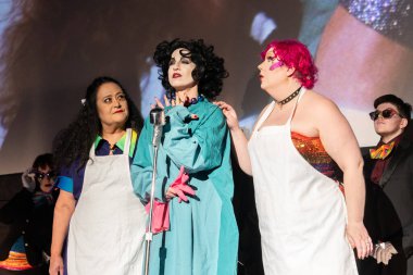 Michigan Rocky Korku Koruma Derneği 'nden Gay Pride Tema Şovu Wayne Michigan' daki State Wayne Tiyatrosu 'nda gölgelendi.