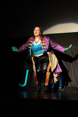 Michigan Rocky Korku Koruma Derneği 'nden Gay Pride Tema Şovu Wayne Michigan' daki State Wayne Tiyatrosu 'nda gölgelendi.