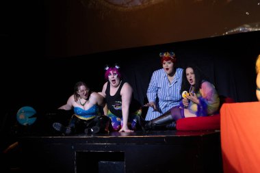 Michigan Rocky Korku Koruma Derneği 'nden Gay Pride Tema Şovu Wayne Michigan' daki State Wayne Tiyatrosu 'nda gölgelendi.