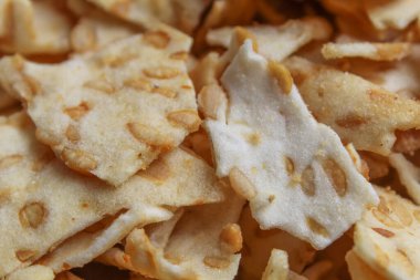 Keripik tempe sagu veya tempeh sago çiplerinin arkaplan dokusu