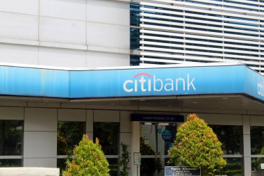 Citibank binası. 12 Nisan 2022 'de Semarang, Endonezya