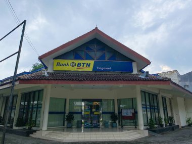 Semarang, Endonezya - 24 Şubat 2024: Bank BTN veya PT Bank Tabungan Negara Endonezya 'da bir devlet bankası.