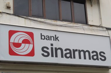 Sinarmas Bankası binası. Semarang, Endonezya, 25 Aralık 2022