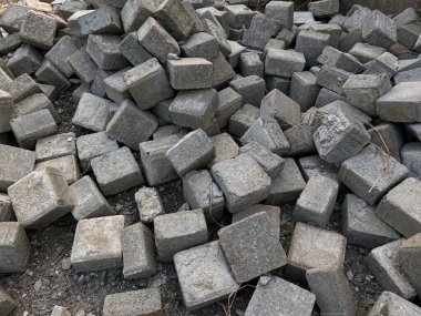 Kaldırım, zemin ya da beton blok kaldırım, küp şeklinde.