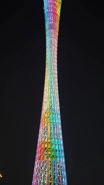 Όμορφη Και Ψηλή Θέα Στον Πύργο Πολύχρωμα Φώτα Αναμμένα Νύχτα — Φωτογραφία Αρχείου