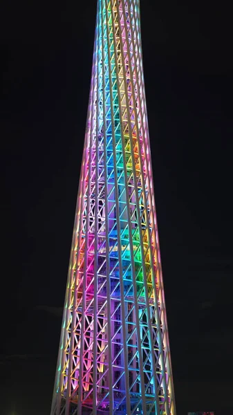 Bela Vista Torre Turismo Com Luzes Coloridas Acesas Noite — Fotografia de Stock