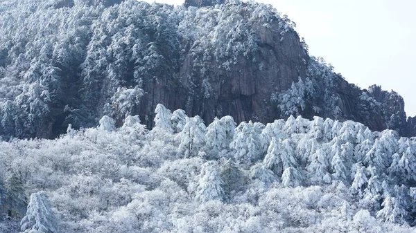 stock image The beautiful frozen mountains view coverd by the white snow and ice in winter