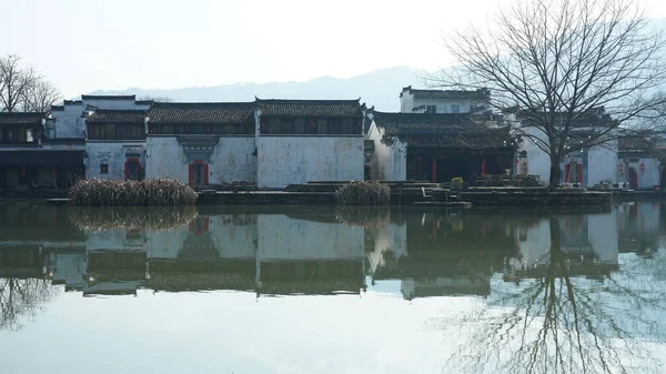 Una Vecchia Vista Tradizionale Del Villaggio Cinese Con Vecchio Ponte — Foto Stock